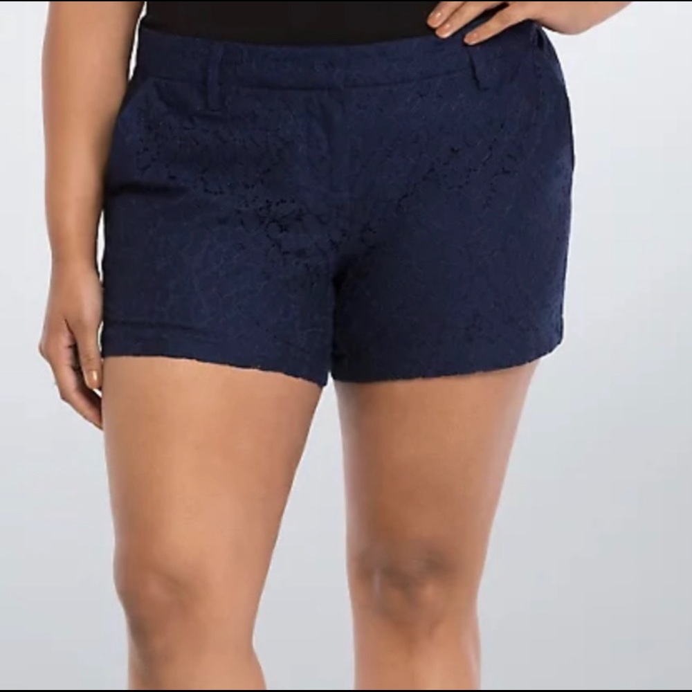TORRID NAVY BLUE LACE SHORTS
